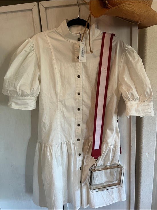 Avara Dresses & Skirts - NWT adorable gameday White snap front Puff Sleeve Dress by Avara sz XL
